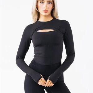 9. Alphalete • NWT Black Long Sleeve Peekaboo Top